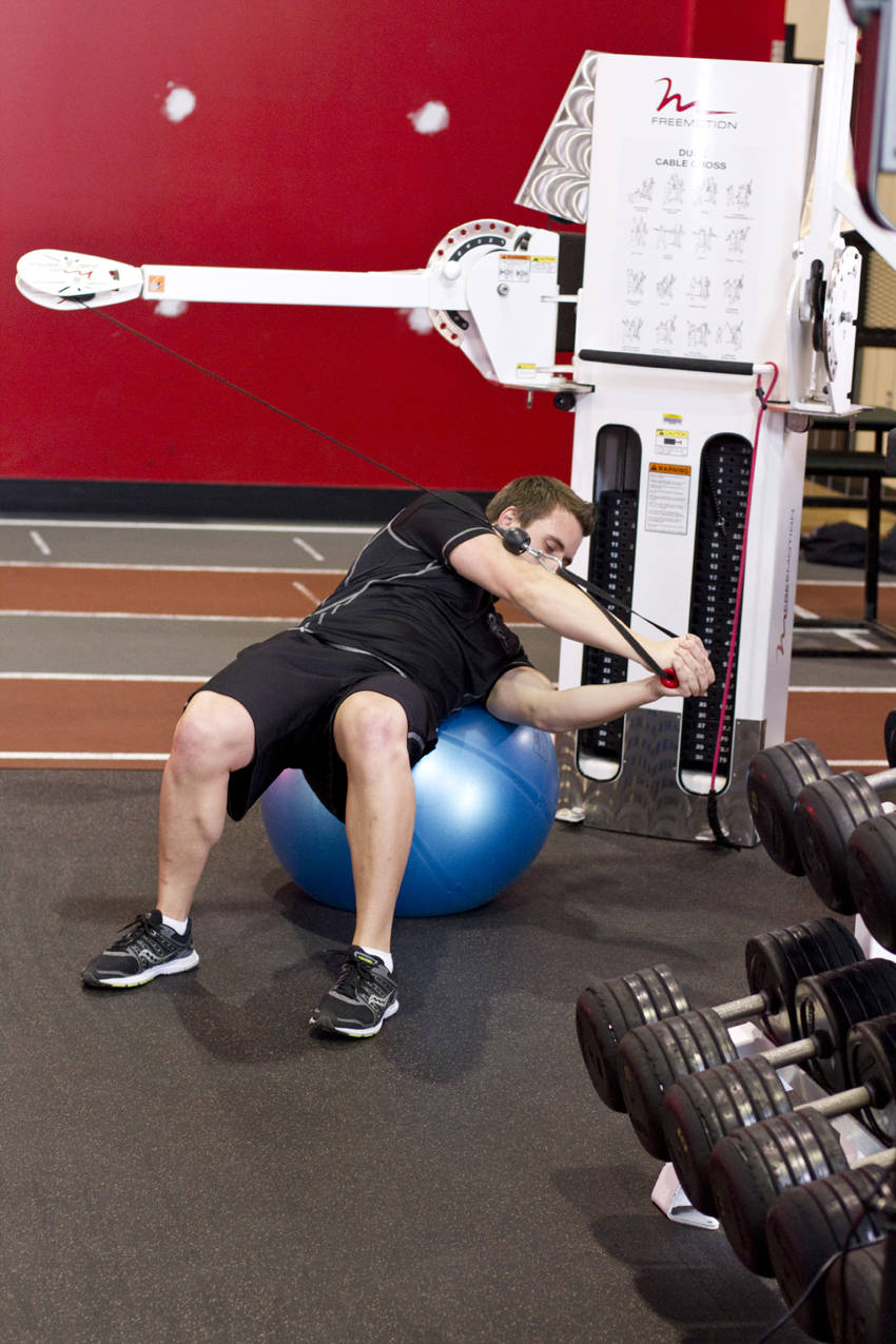 Cable Russian Twists