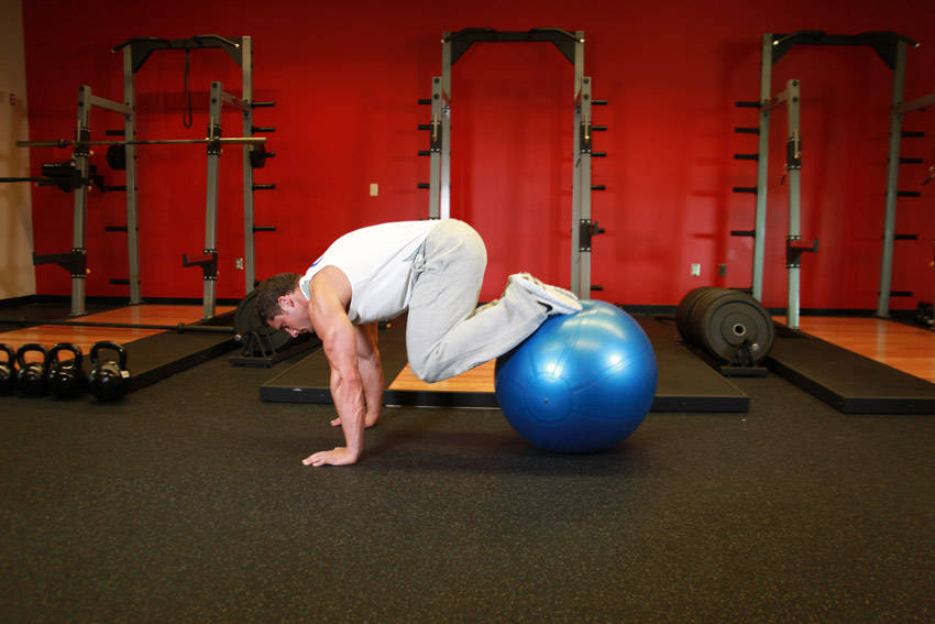 Exercise Ball Pull-In