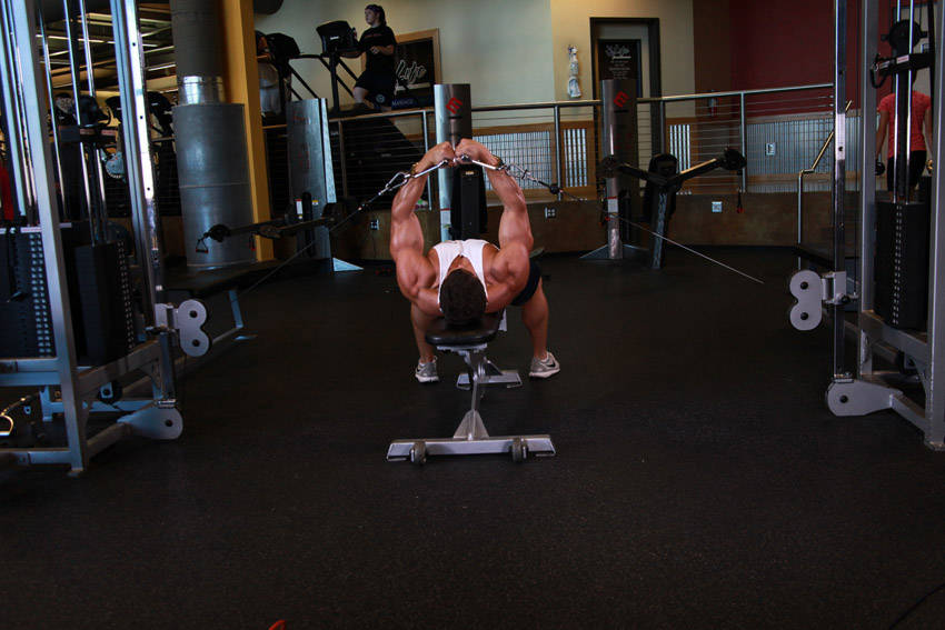 Flat Bench Cable Flyes