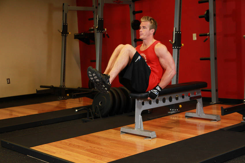 Seated Flat Bench Leg Pull-In
